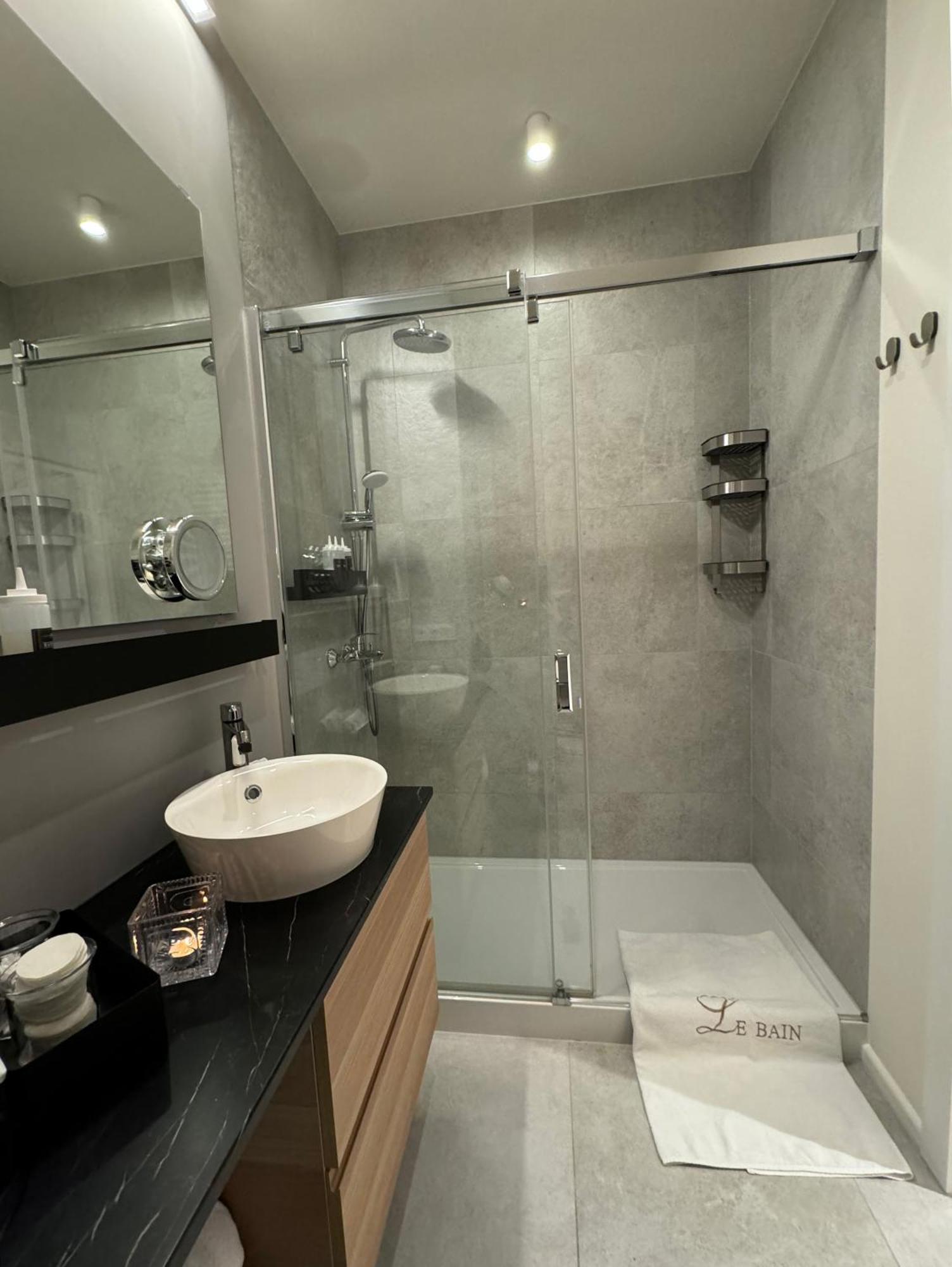 Relax&Comfort New Waw 50 Sqm With Terrace, Garden, Free Parking And Ac Warsaw Ngoại thất bức ảnh