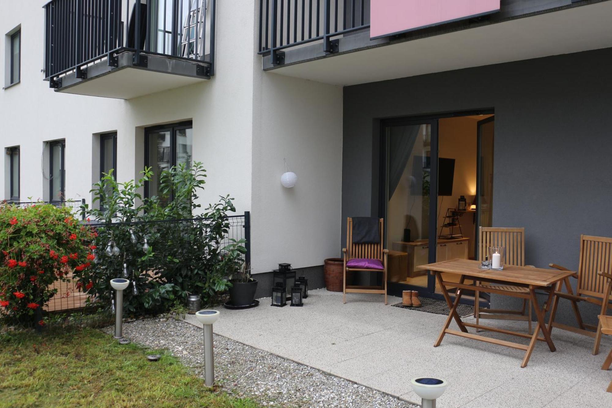 Relax&Comfort New Waw 50 Sqm With Terrace, Garden, Free Parking And Ac Warsaw Ngoại thất bức ảnh
