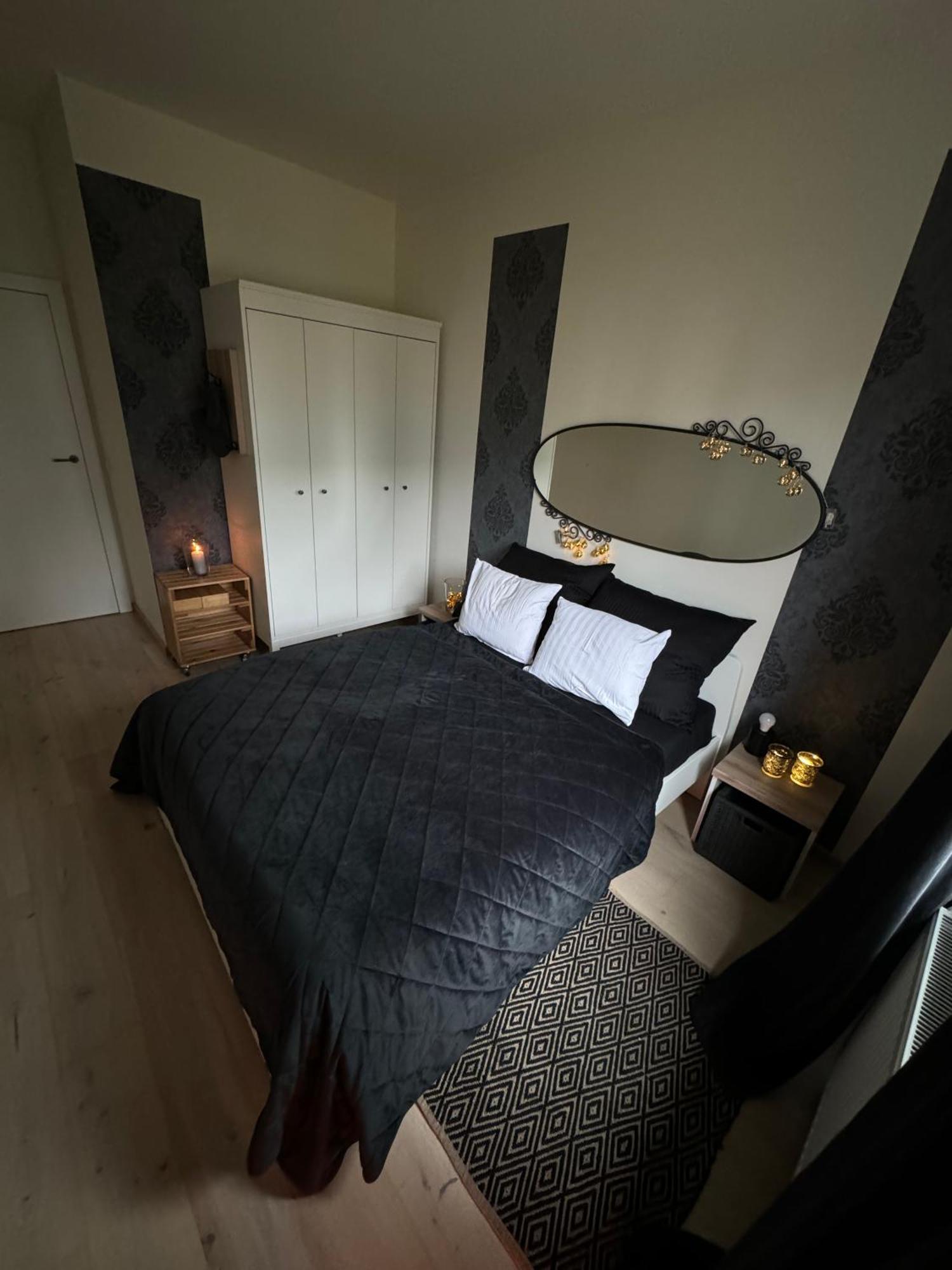 Relax&Comfort New Waw 50 Sqm With Terrace, Garden, Free Parking And Ac Warsaw Ngoại thất bức ảnh