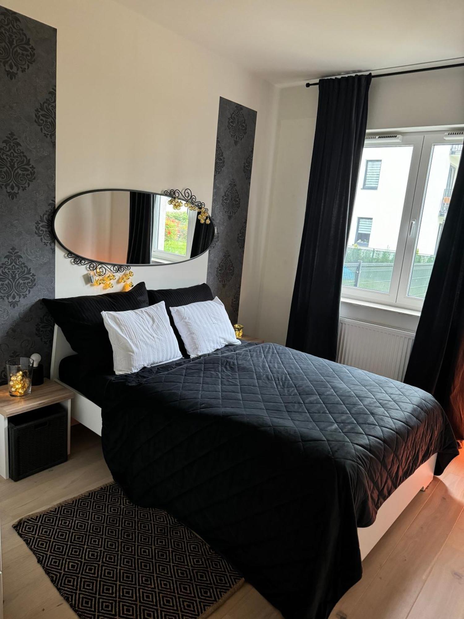 Relax&Comfort New Waw 50 Sqm With Terrace, Garden, Free Parking And Ac Warsaw Ngoại thất bức ảnh